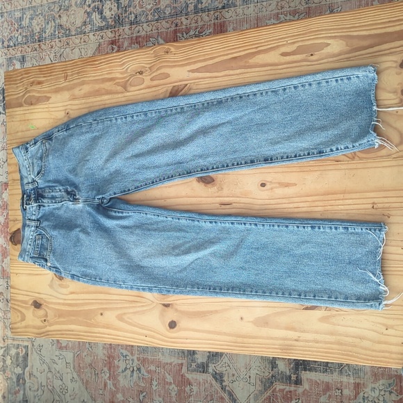Pretty Little Thing tall blue wash denim frayed jeans size 8 - Picture 5 of 9